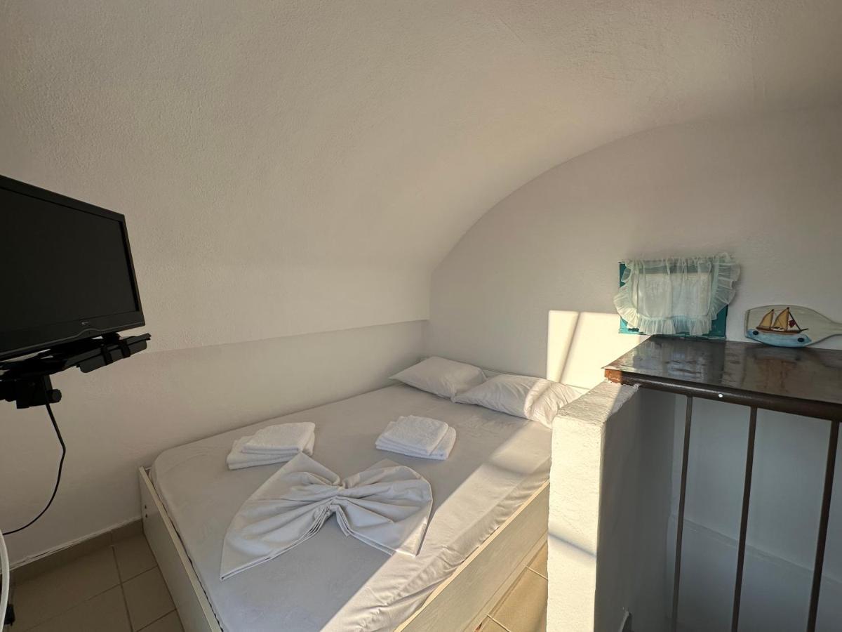 Emerald Apartment Pefkohori Екстер'єр фото