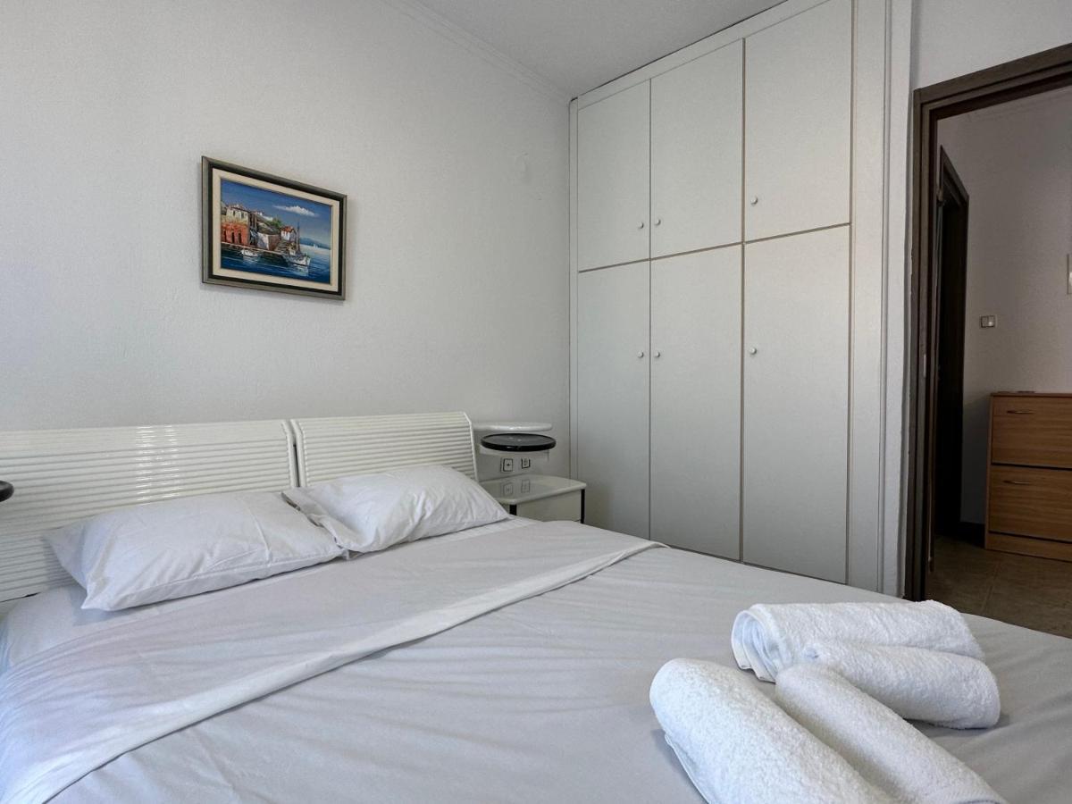 Emerald Apartment Pefkohori Екстер'єр фото
